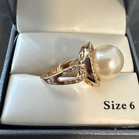 New Directions Gold Ring with Pearl Accent - Picture 3 of 4